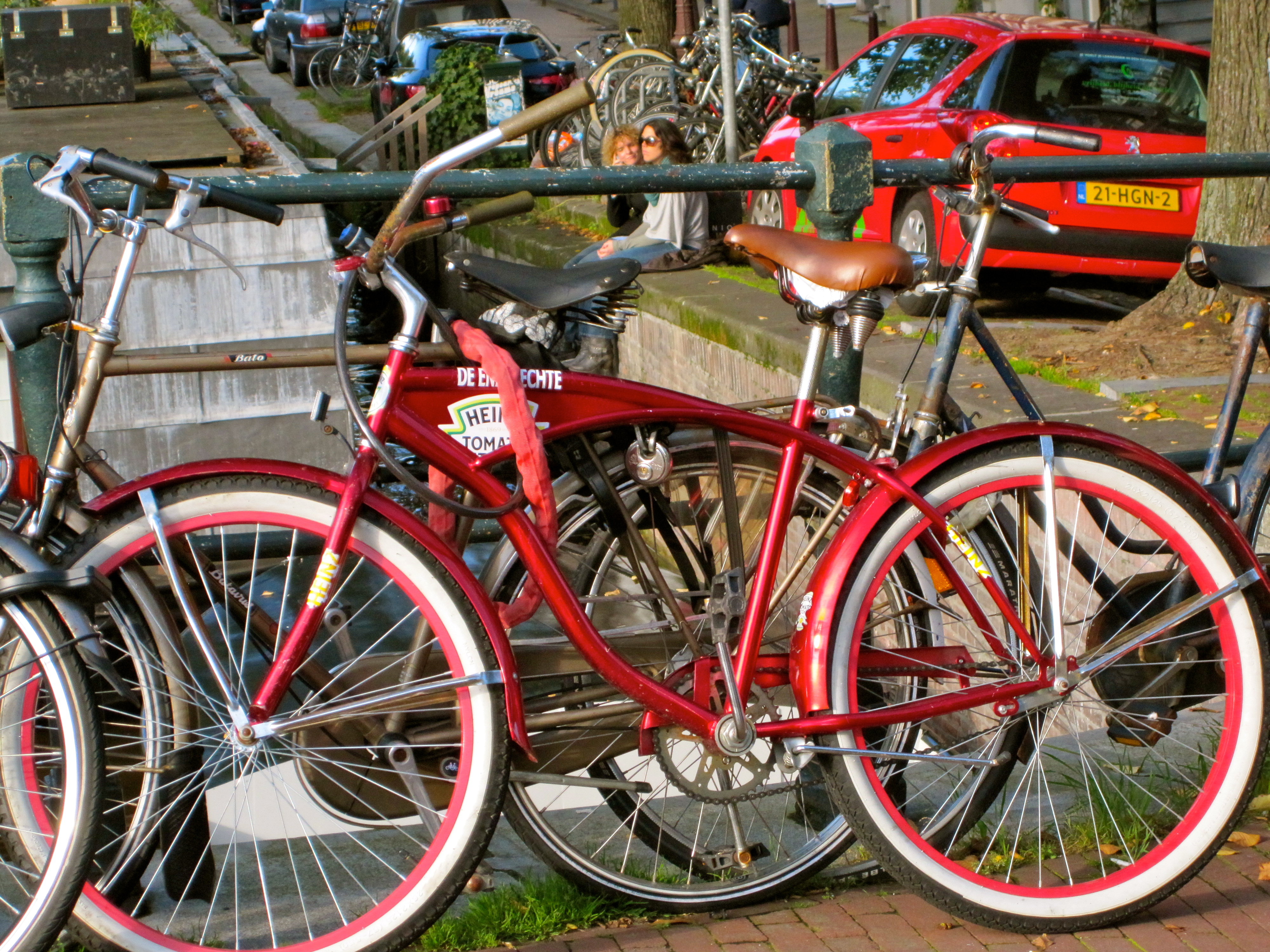 Ketchup cruiser bicycle