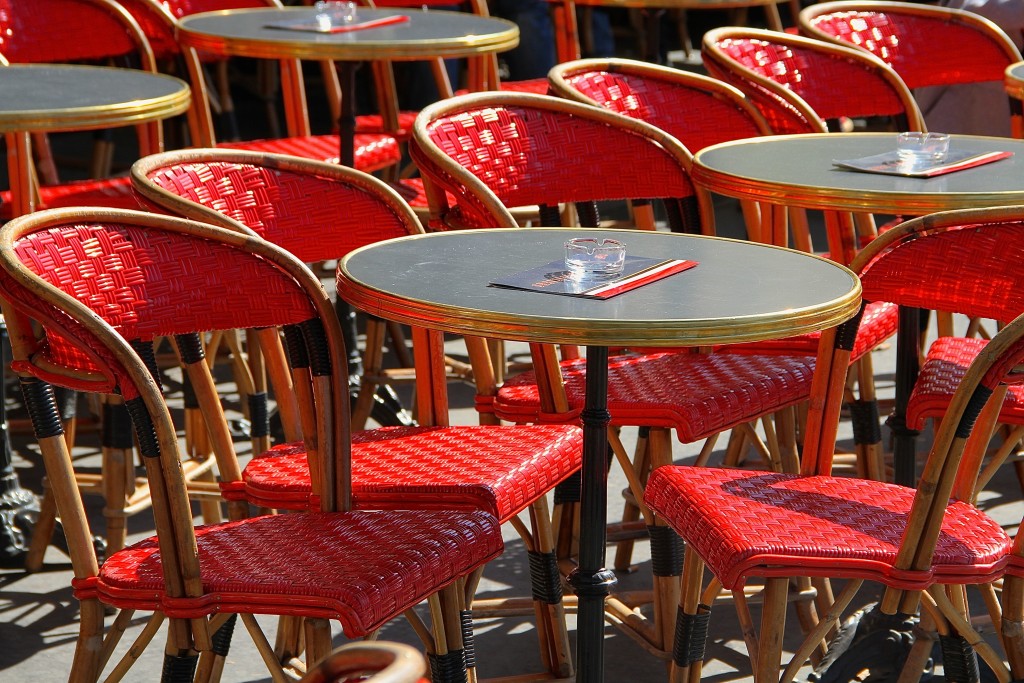 red table and chairs Paris