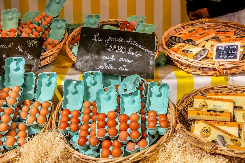 Fresh marché eggs in Paris, kitchen photography, food photo, Falling Off Bicycles by Julia Willard