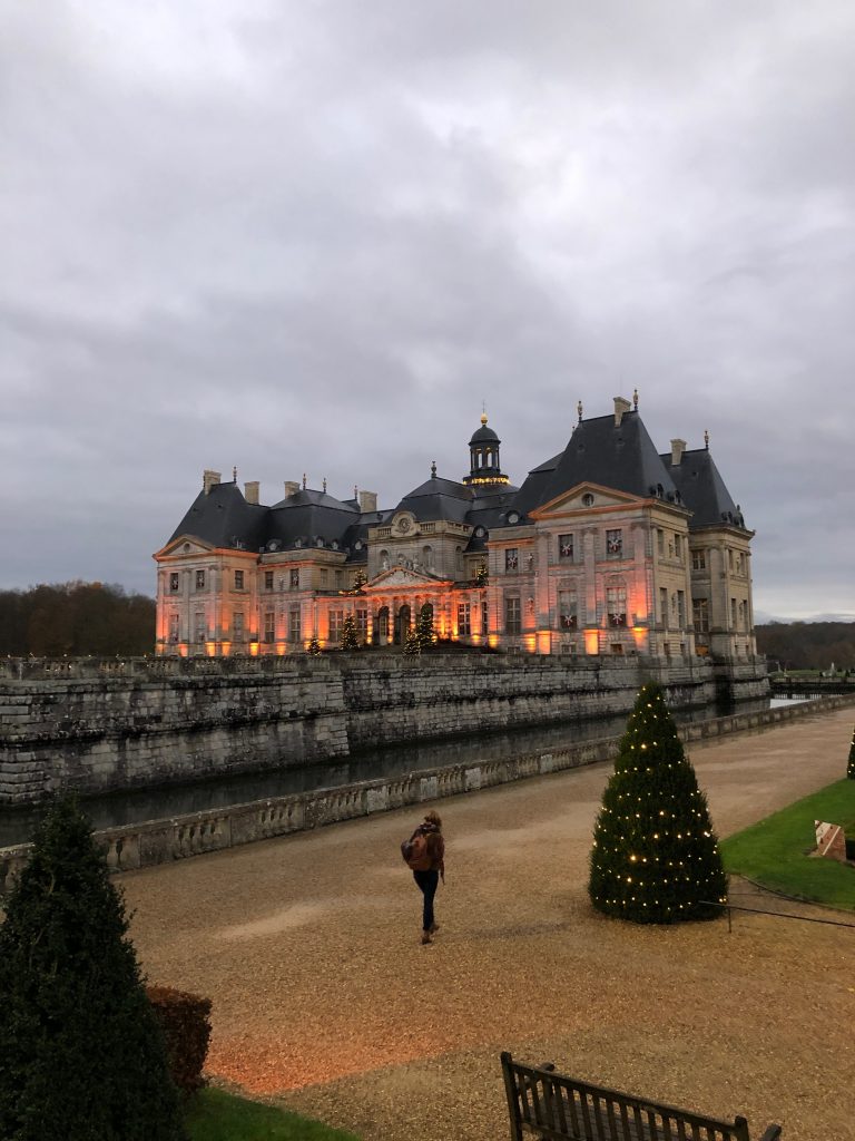 Julia Willard, Julia Arias, Falling Off Bicycles, Vaux le Vicomte, Paris chateau, castle visit Paris, Ile de France, Christmas in France, Christmas in Paris