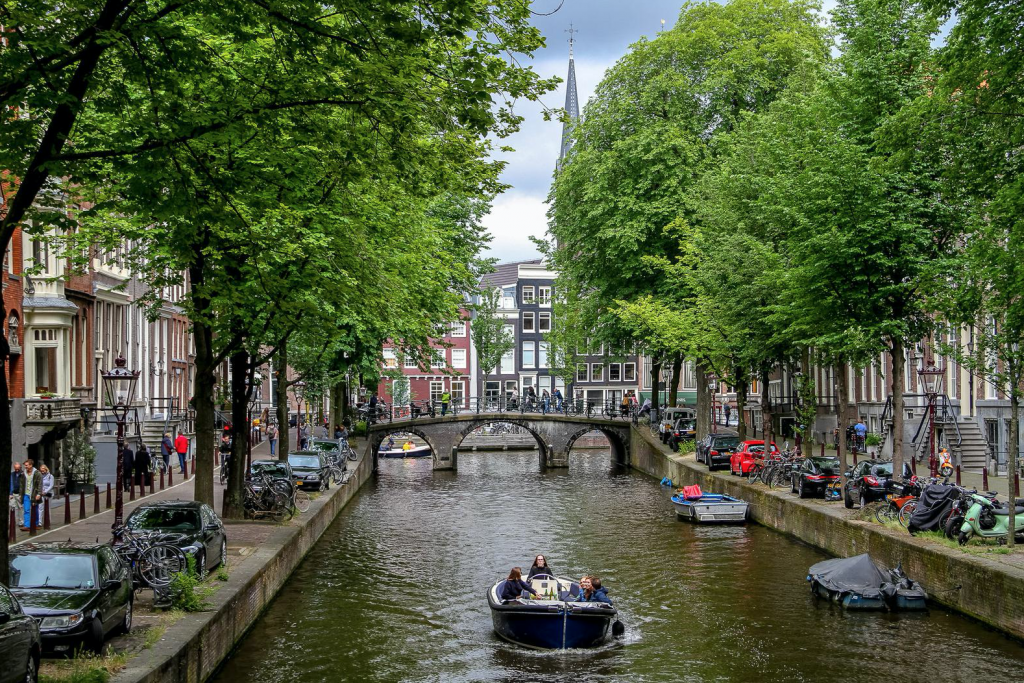 Falling Off Bicycles, Julia Willard, Amsterdam, boat on a canal, grachten, Amsterdam photography