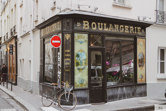 Bike with basket parked outside of Boulangerie