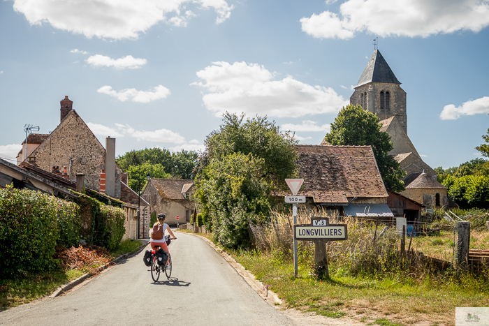 Julia Willard, Julie Willard, Falling Off Bicycles, Julia Arias, bike in France, sunflower field, cycle France, Loire Valley