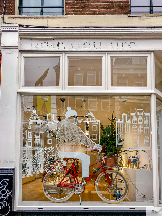 Julia Willard, Julie Willard, Falling Off Bicycles, Julia Arias, Europe photography, Amsterdam, Christmas in Amsterdam, bike in Amsterdam