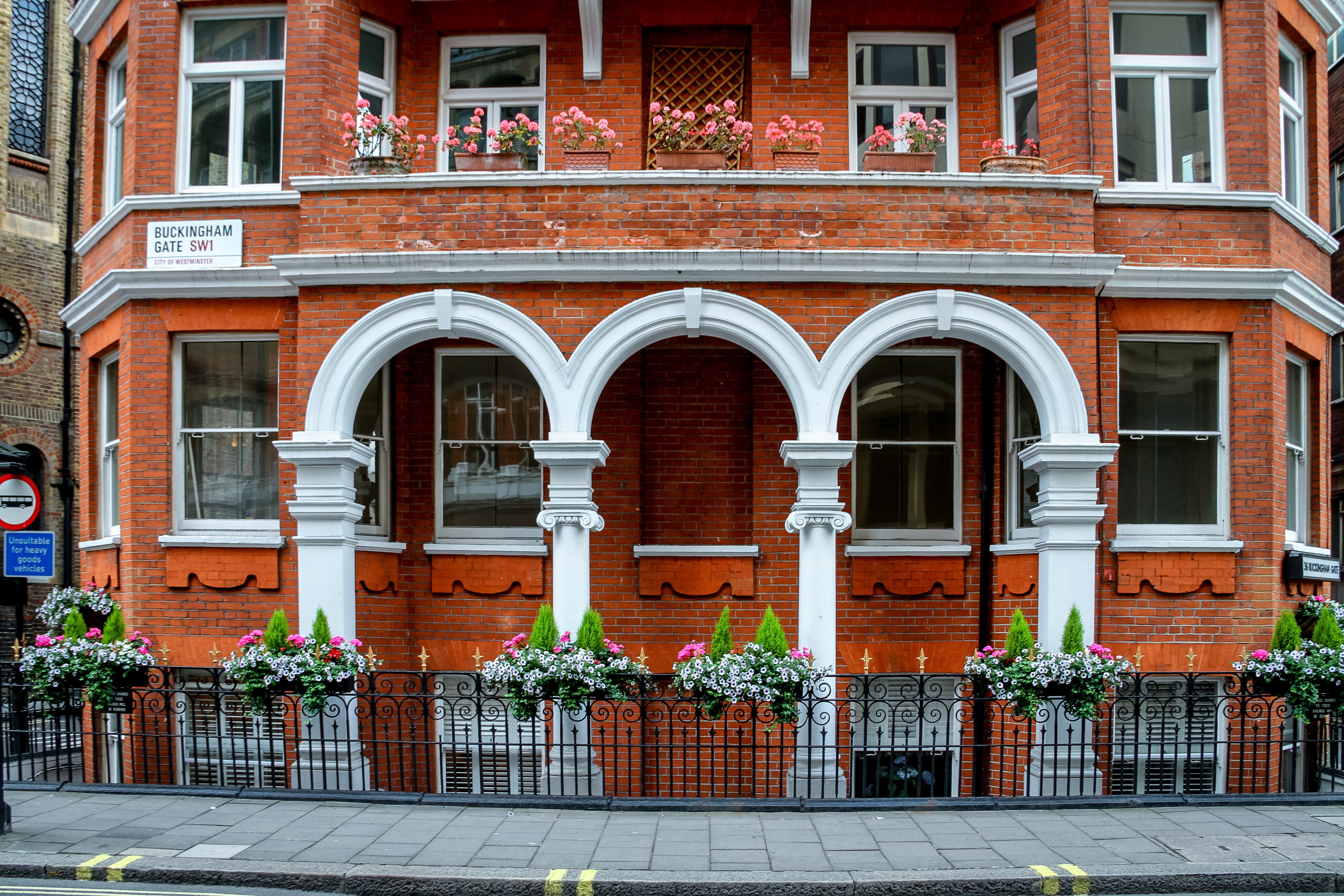 London, Julia Willard, Falling Off Bicycles, arches, architecture photography, England photos