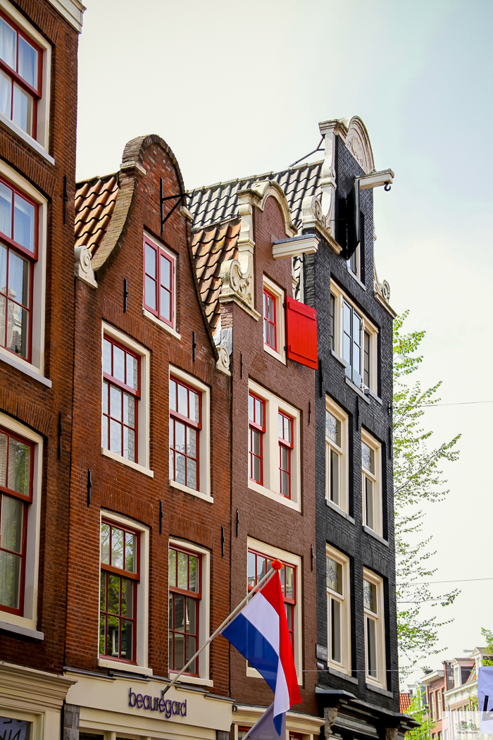 Julia Willard, Veloretti, Julia Arias, Julie Willard, Amsterdam, Netherlands, biking in Amsterdam,