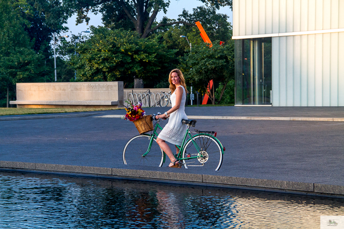 Julia Willard, Julie Willard, Julia Arias, Falling Off Bicycles, Nelson Atkins Museum of Art, Kansas City, Missouri, green bike, bike in KC, bike in Kansas City, bike in Paris