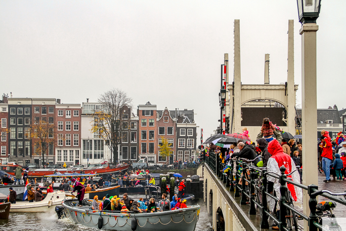 Julia Willard, Julie Willard, Falling Off Bicycles, Julia Arias, Europe photography, Amsterdam, Christmas in Amsterdam, bike in Amsterdam